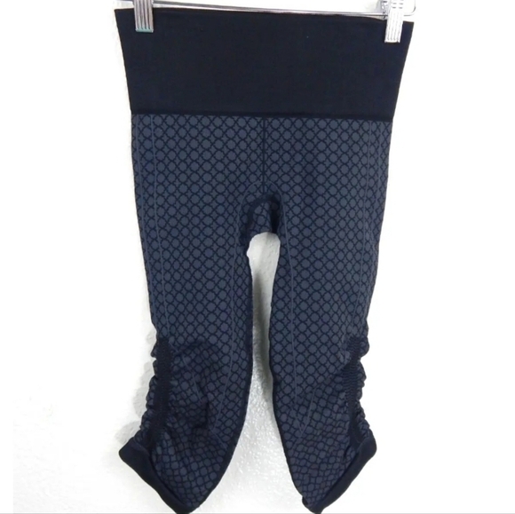 Lululemon in the Flow Crop II Soul Geo - Picture 3 of 3